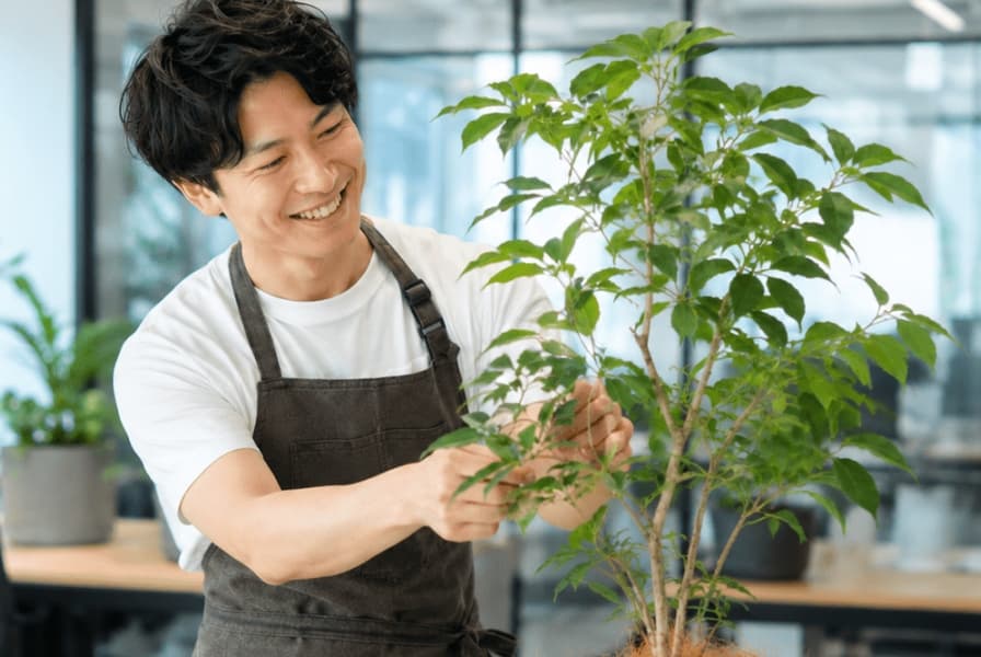 園芸作業の女性