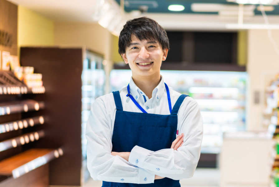飲食店で働く女性